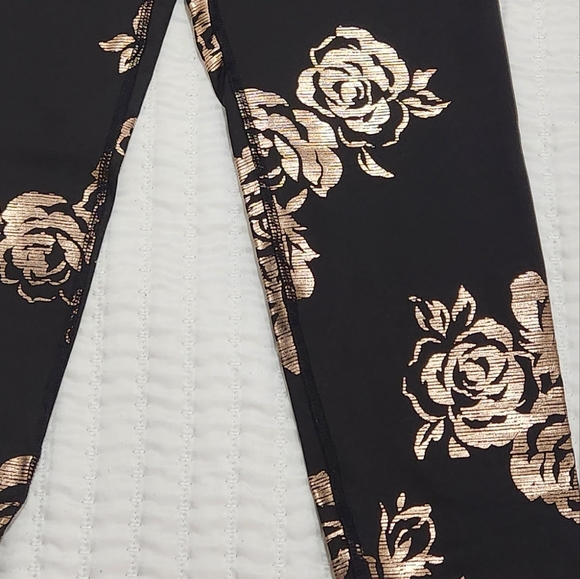 Evolution and Creation Sport Leggings Size S - Picture 4 of 9